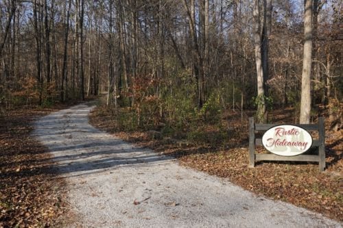 Rustic Hideaway Cabins - Jonesboro, Illinois - glamping.directory