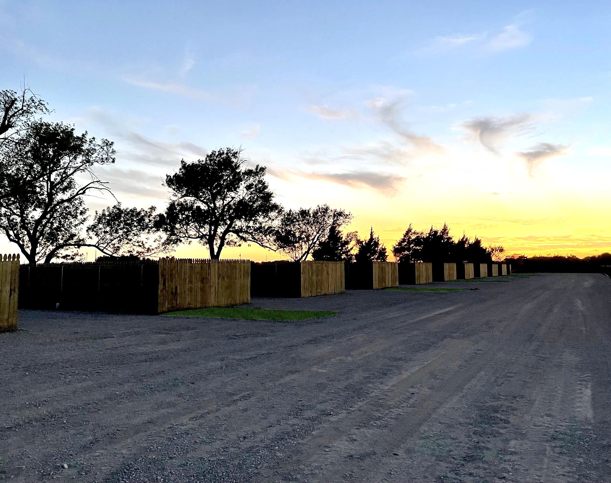 Le Chateau RV Park - Farmersville, Texas - glamping.directory