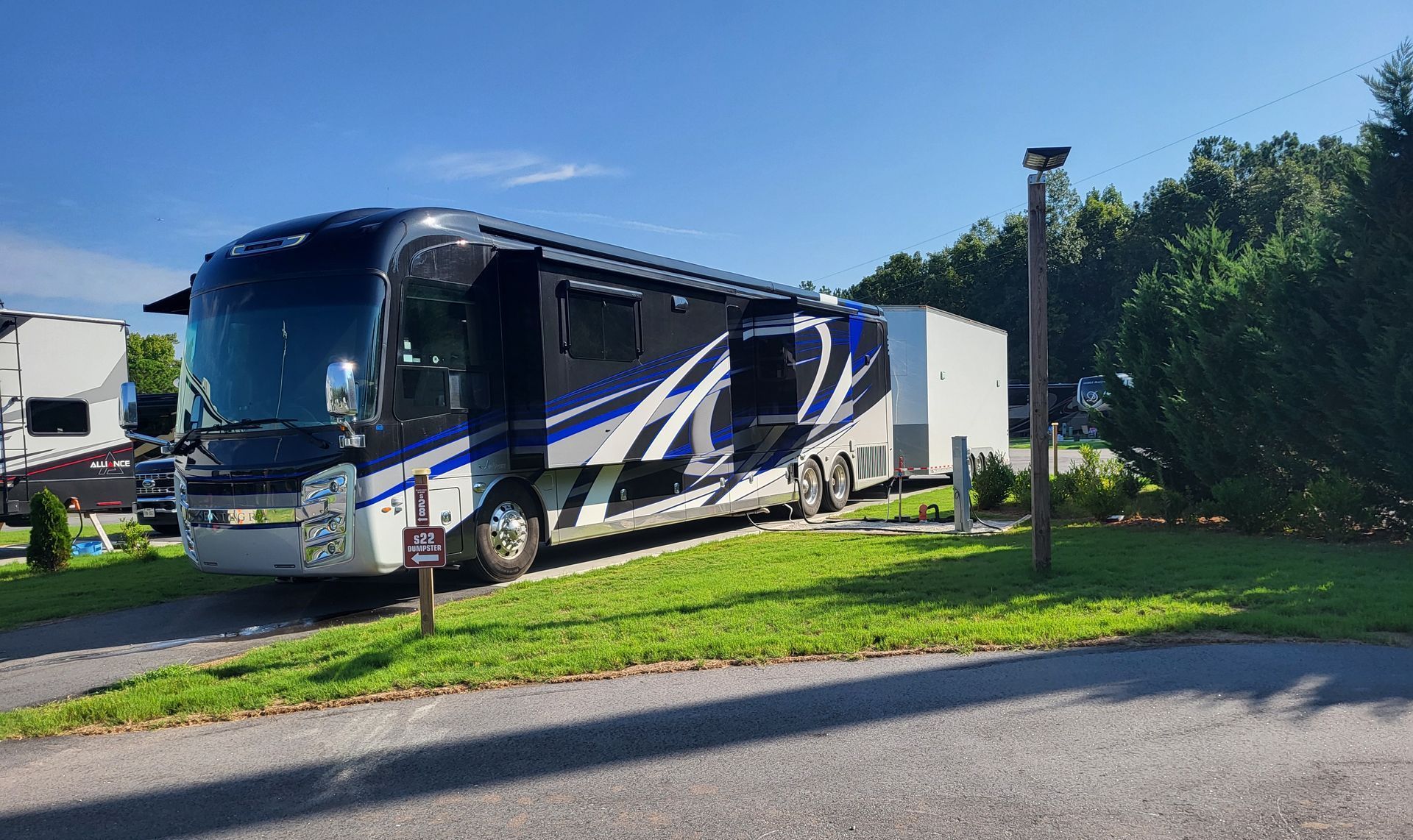 Atlanta South RV Resort - McDonough, Georgia - glamping.directory