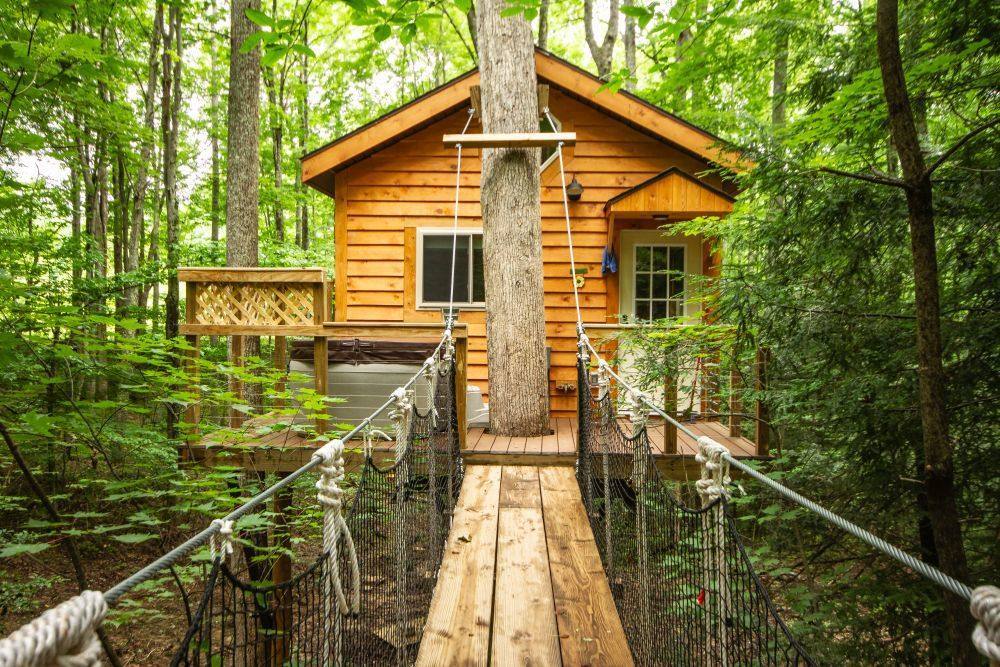 Tuscany Tree House - Hico, West Virginia - glamping.directory