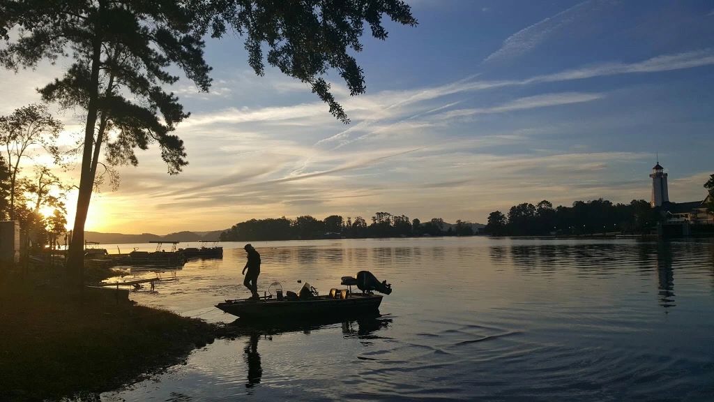 Riverview Campground - Guntersville, Alabama - glamping.directory