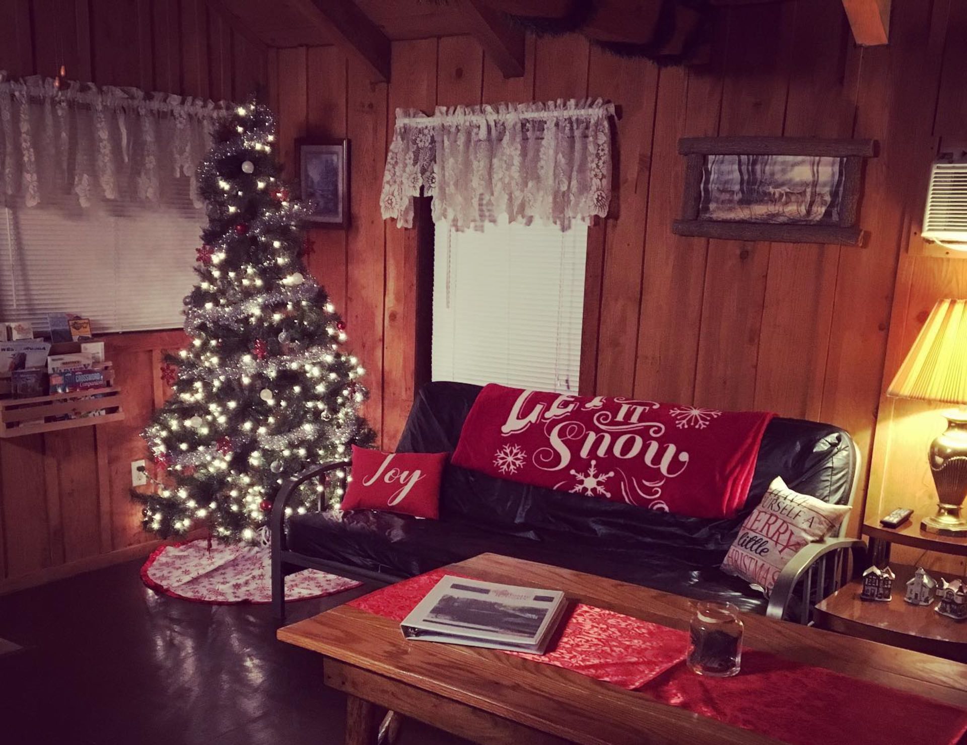 Rustic Retreat Cabins - Mt Nebo, West Virginia - glamping.directory