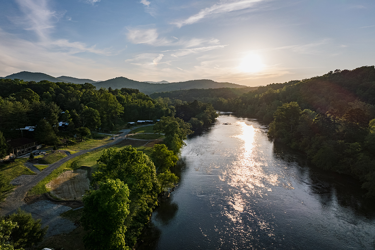 Asheville River Cabins - Arden, North Carolina - glamping.directory