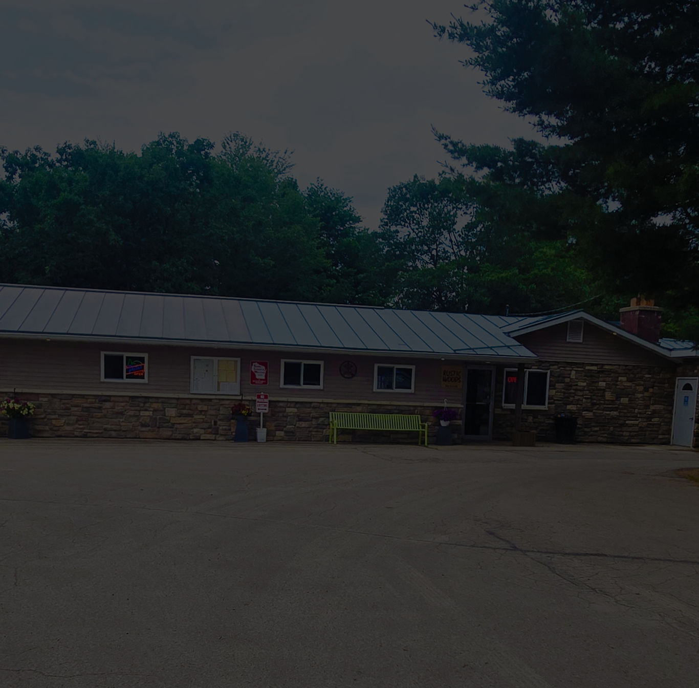 Rustic Woods Campground - Waupaca, Wisconsin - glamping.directory
