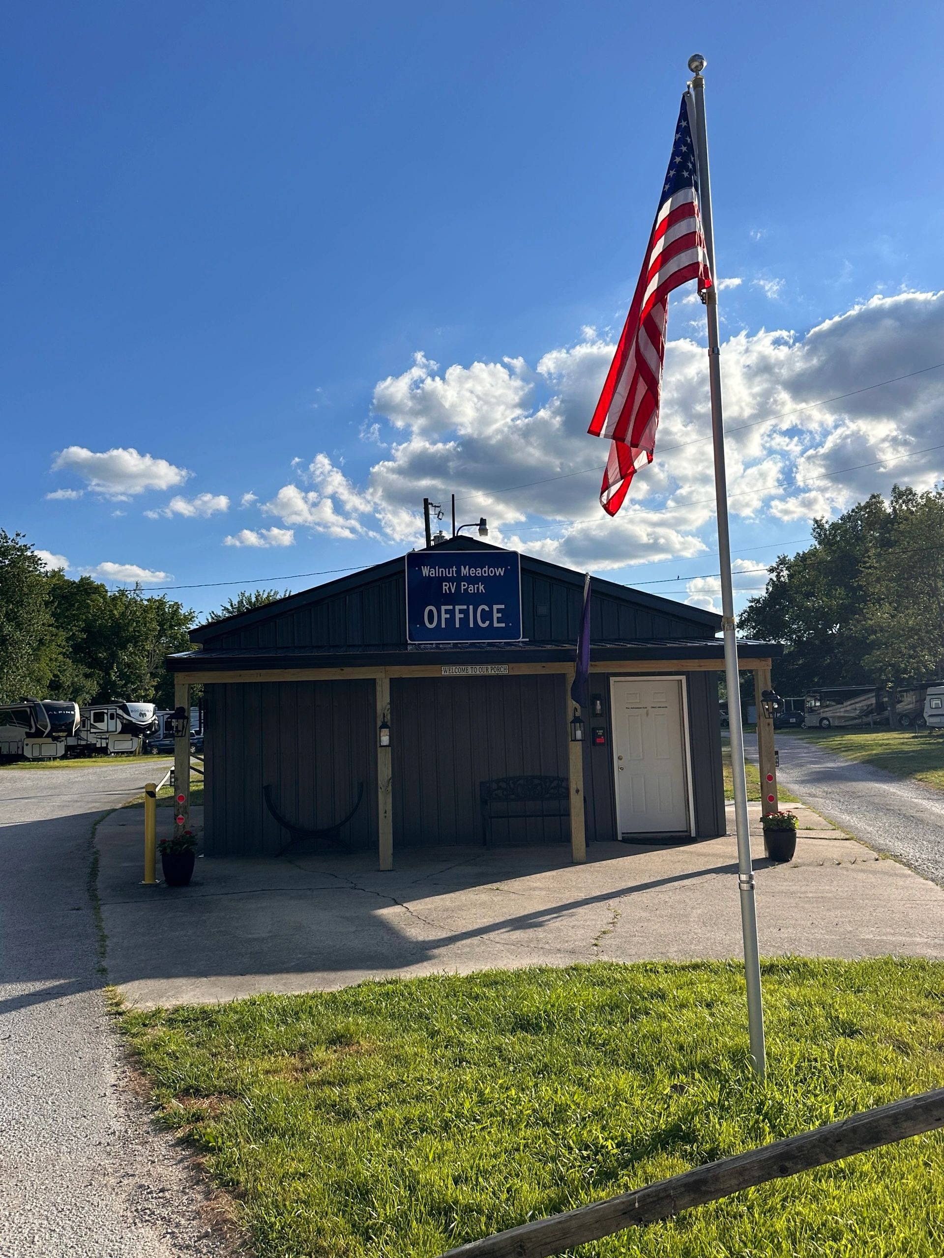Walnut Meadow RV Park - Berea, Kentucky - glamping.directory