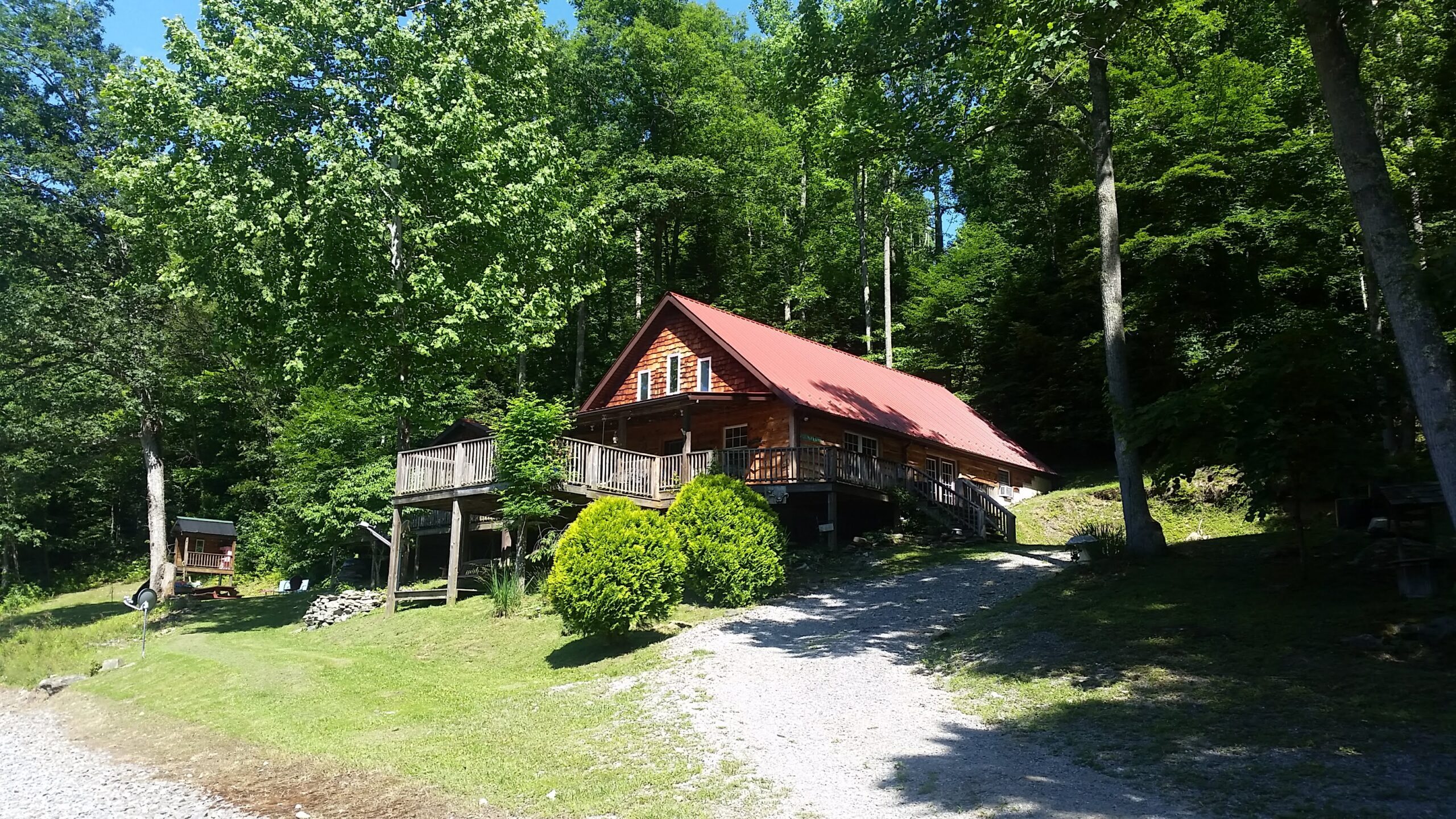 The Getaway Cabin - French Creek, West Virginia - glamping.directory