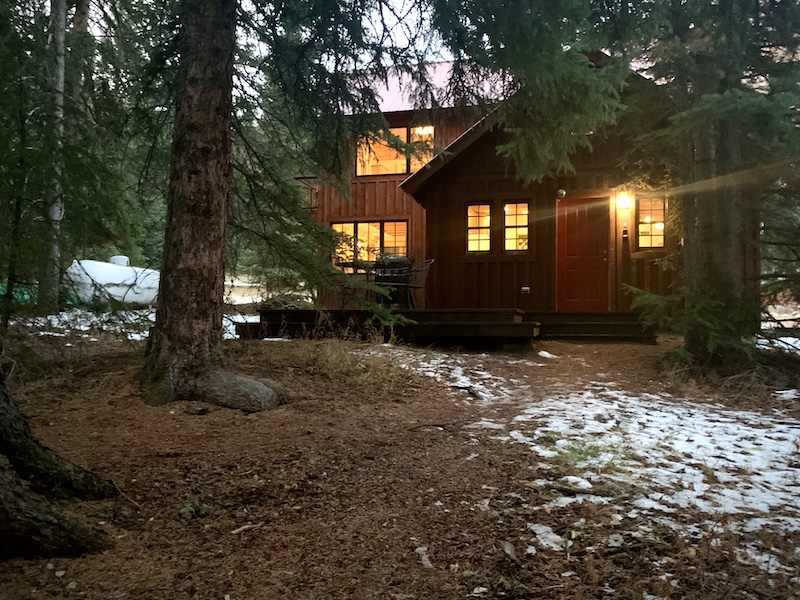 Lamar Valley Cabins - Silver Gate, Montana - glamping.directory