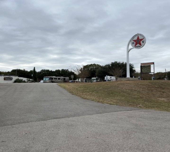 Central Texas RV Park - Franklin, Texas - glamping.directory