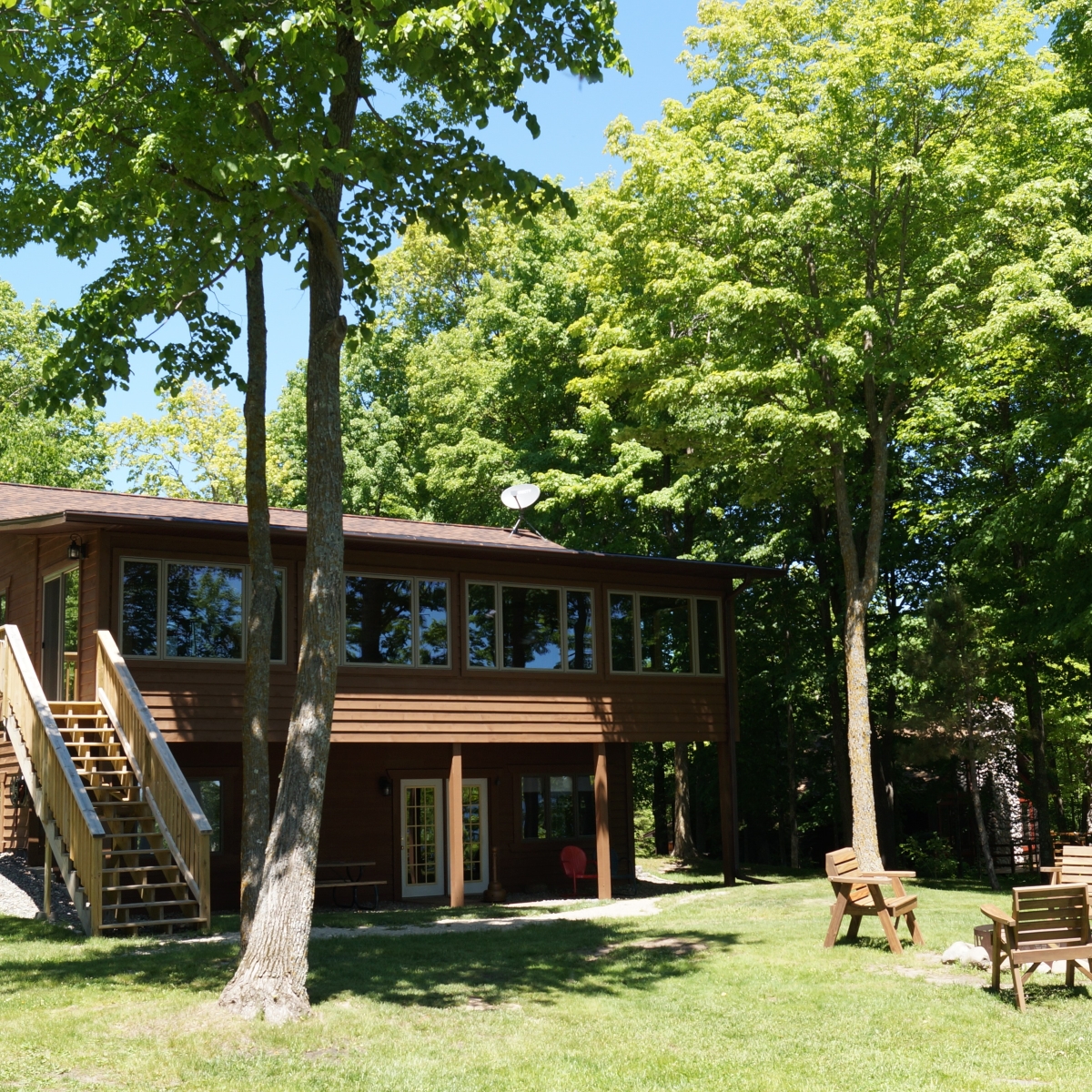 Camp Holiday Resort & Campground - Deerwood, Minnesota - glamping.directory