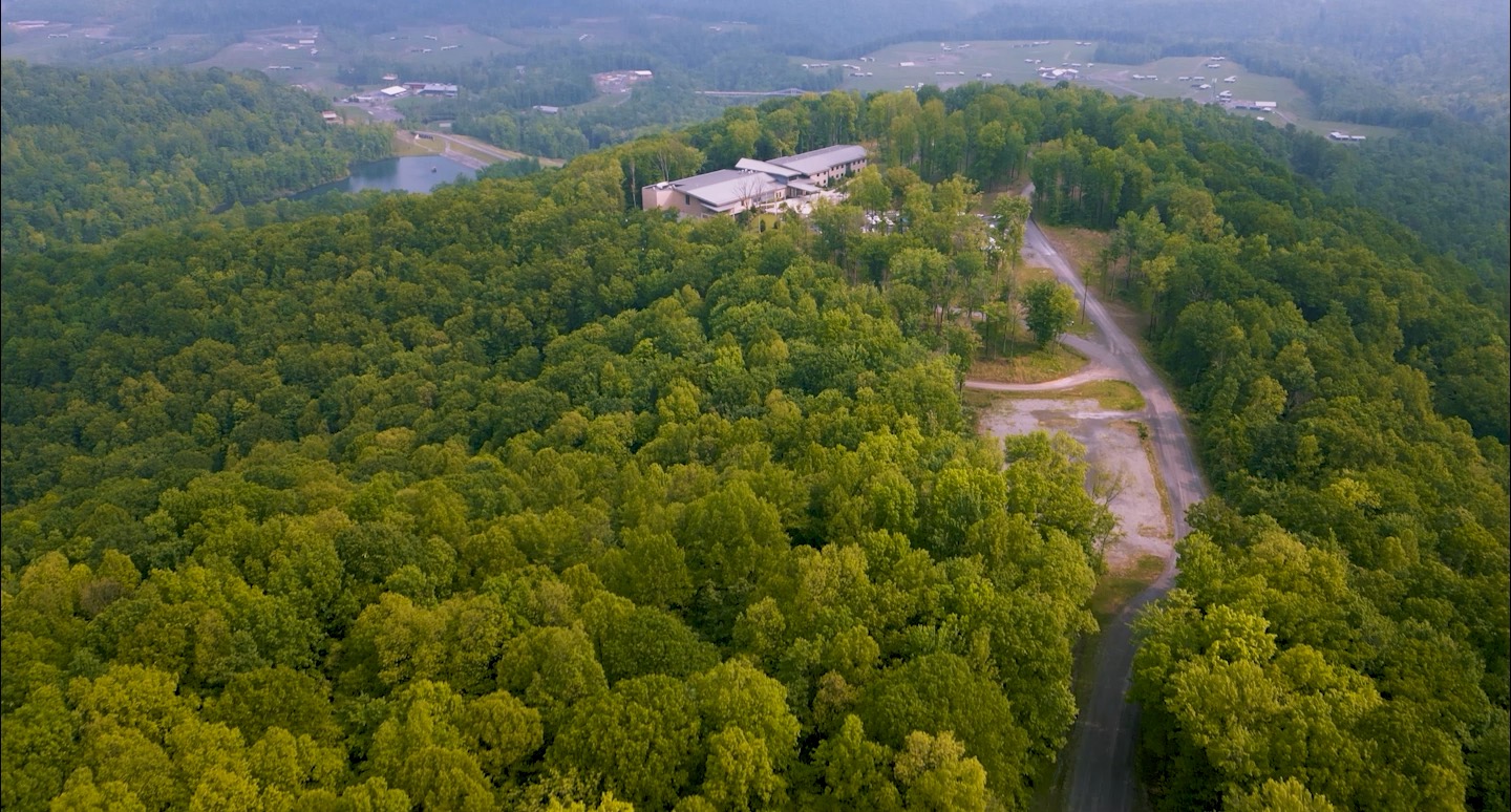 Fenneman Great Hall & Lodge at the Summit Bechtel Reserve - Glen Jean, West Virginia - glamping.directory