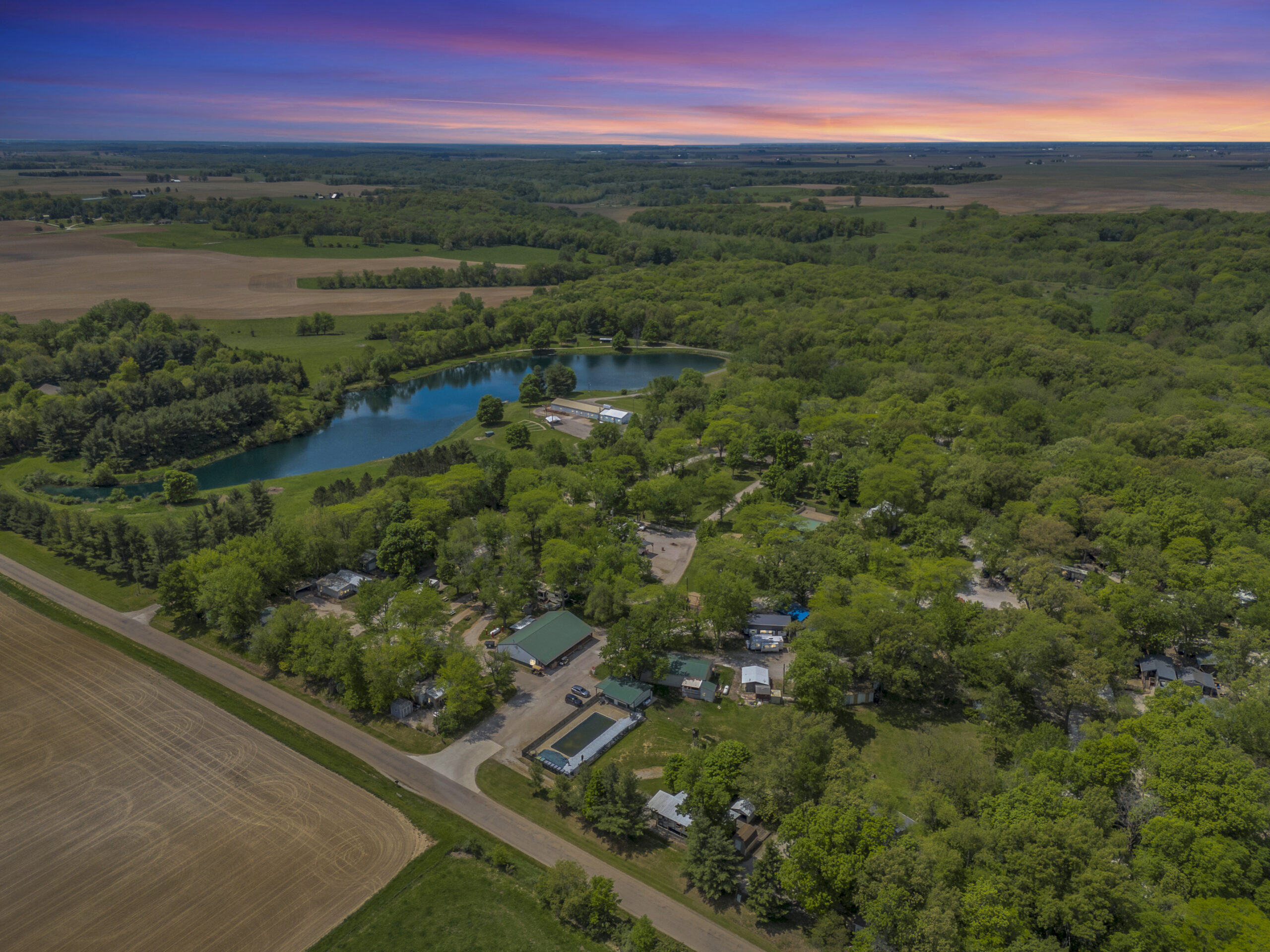 Hickory Hill CampGround - Secor, Illinois - glamping.directory