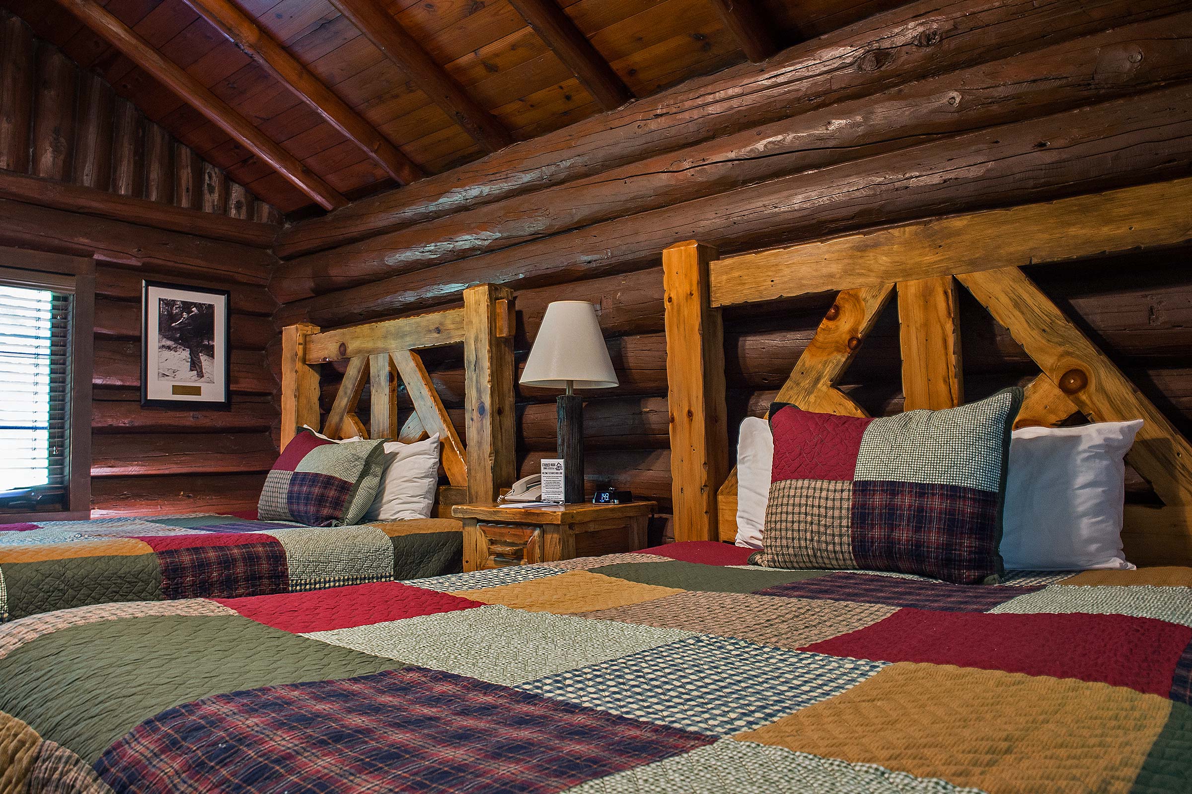 Starved Rock Cabins - Oglesby, Illinois - glamping.directory