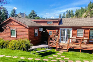 Cabins at Creekside - Hill City, South Dakota - glamping.directory