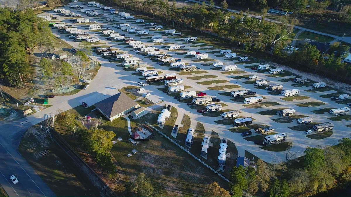 Grand Texas RV Resort - New Caney, Texas - glamping.directory