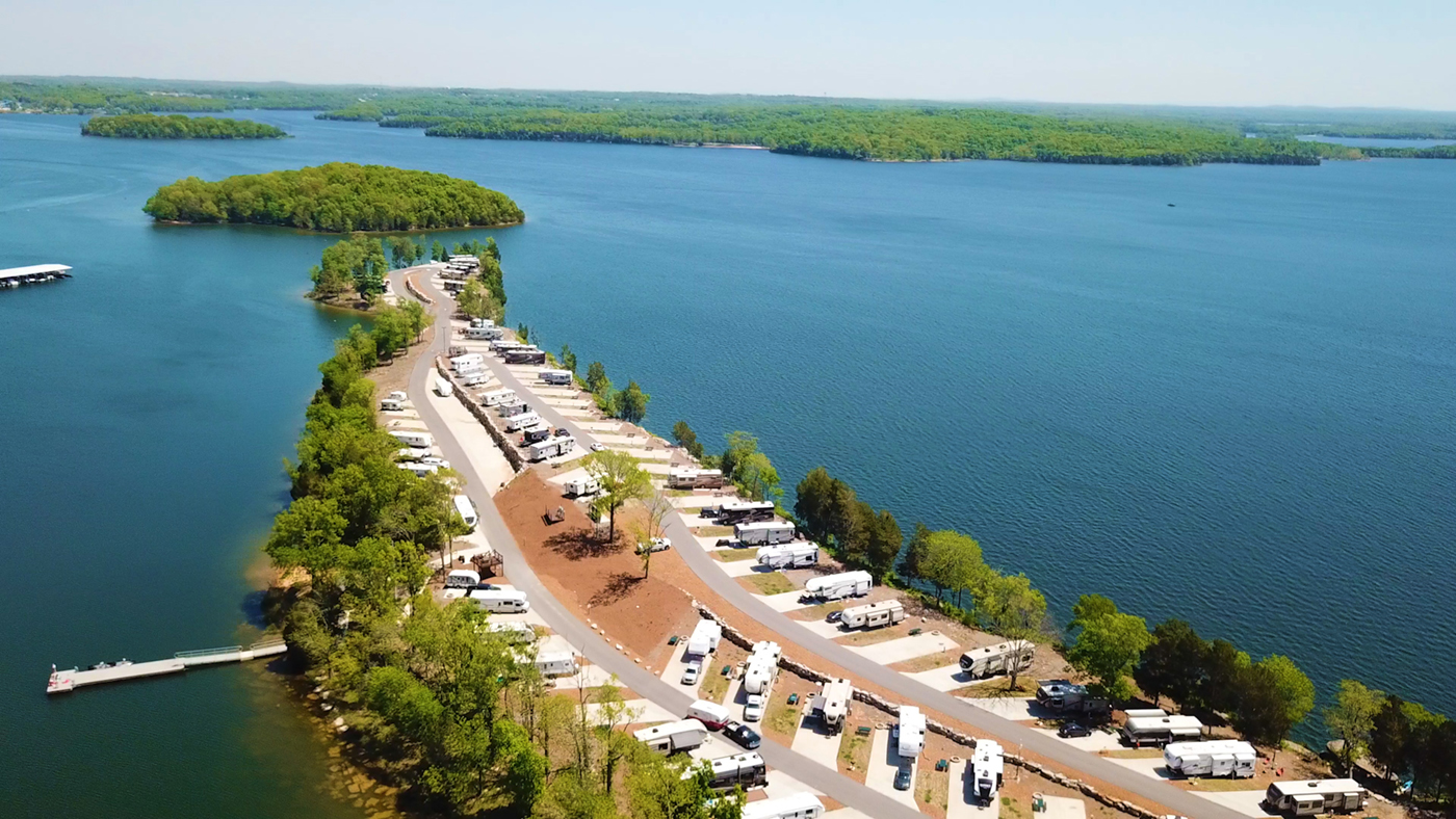 Elm Hill RV Resort - Nashville, Tennessee - glamping.directory