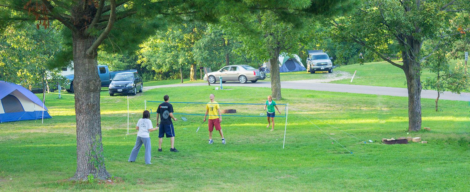 Northern Lights Campground - Baraboo, Wisconsin - glamping.directory