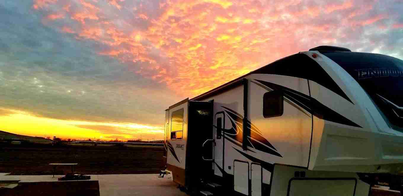 Texas Ranch RV Resort - Alvarado, Texas - glamping.directory