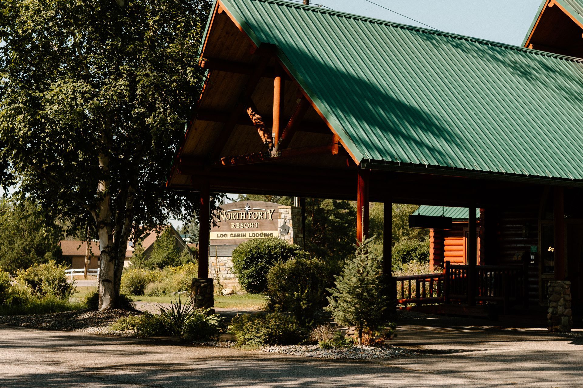 North Forty Resort - Columbia Falls, Montana - glamping.directory
