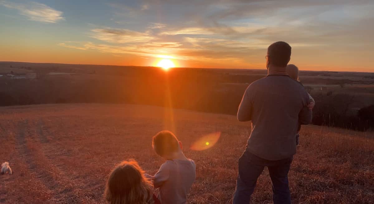 Oak Springs RV Park and Cabin - Marysville, Kansas - glamping.directory