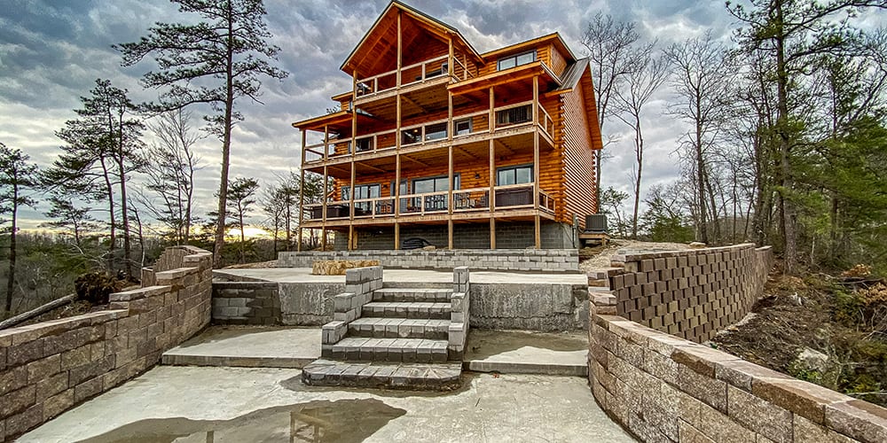 Indian Creek Lodge - Frenchburg, Kentucky - glamping.directory