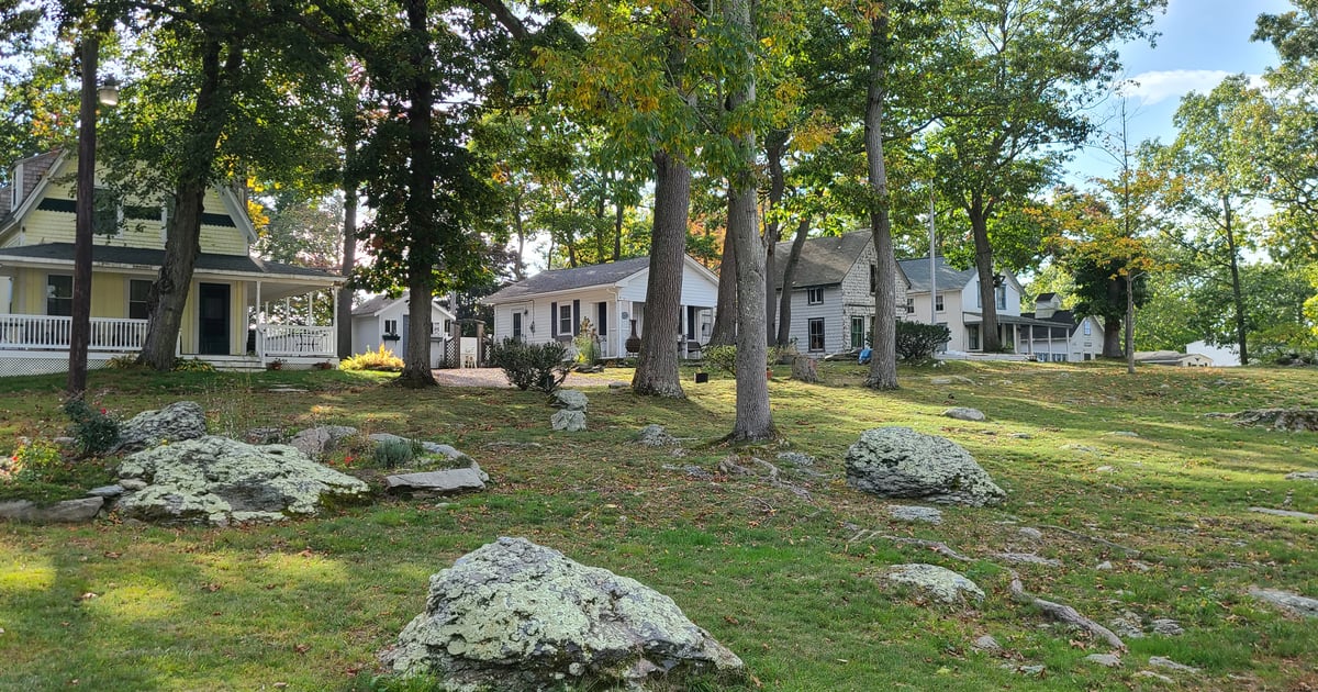 Portsmouth Camp Meeting - Portsmouth, Rhode Island - glamping.directory
