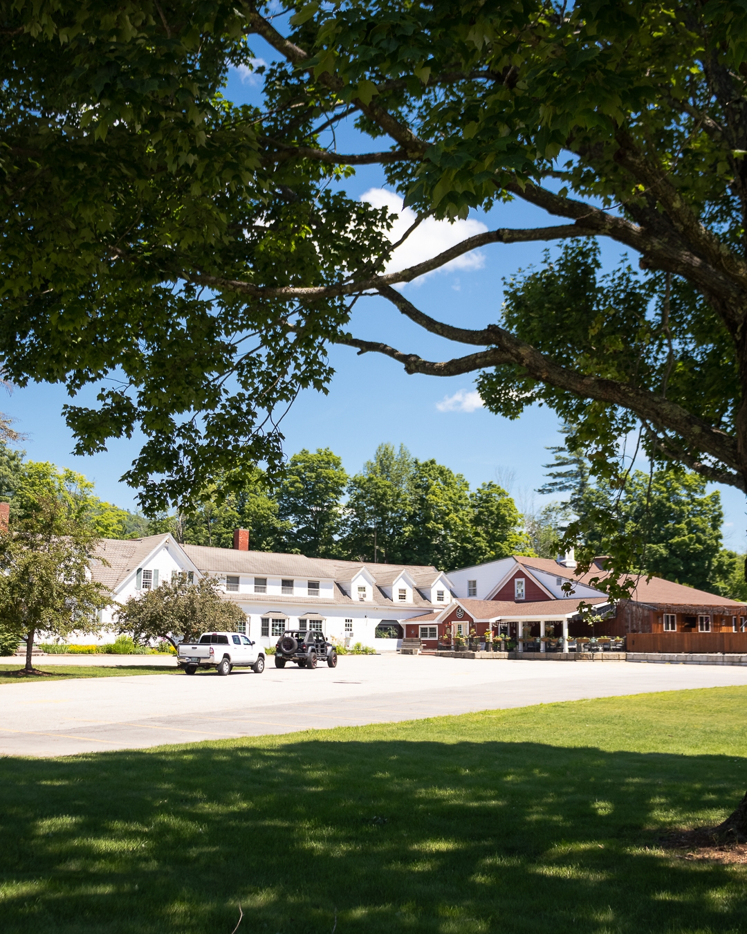 The New England Inn & Lodge - Intervale, New Hampshire - glamping.directory