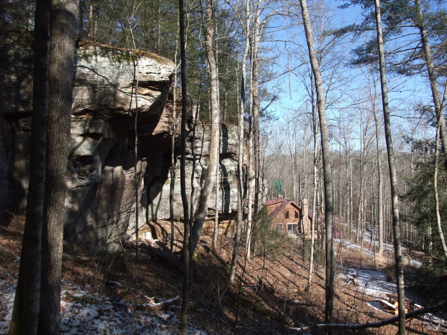 Big Rock Log Cabin - Pine Ridge, Kentucky - glamping.directory