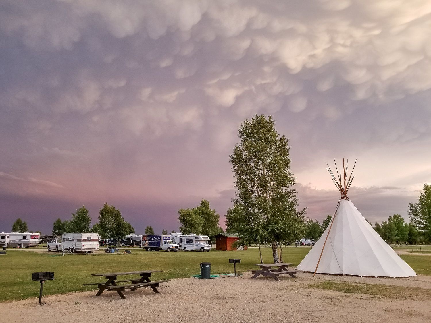 Highline Trail RV Park LLC - Boulder, Wyoming - glamping.directory