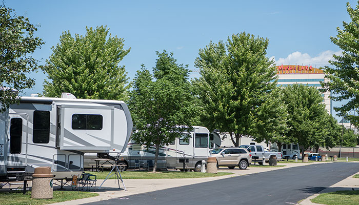Dakotah Meadows RV Park - Prior Lake, Minnesota - glamping.directory