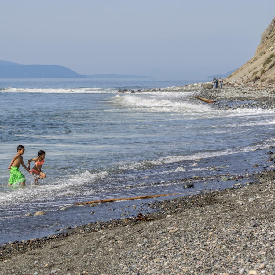 Fort Ebey State Park Campground - Coupeville, Washington - glamping.directory