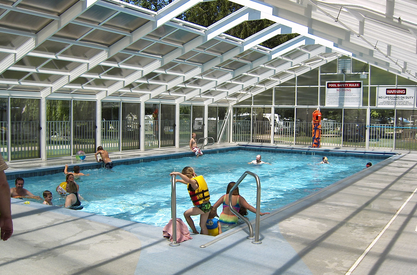 Indian Lakes Campground - Wolcottville, Indiana - glamping.directory