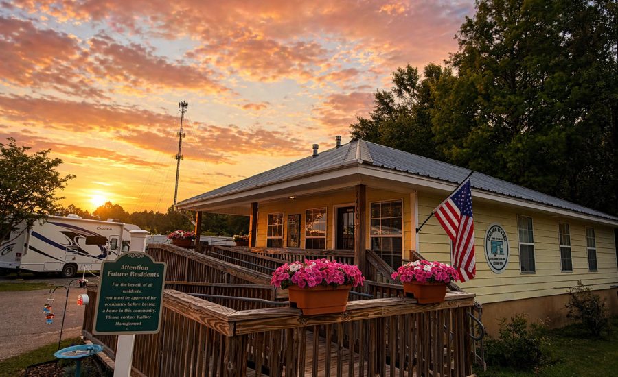 Oaklawn RV Park - Biloxi, Mississippi - glamping.directory