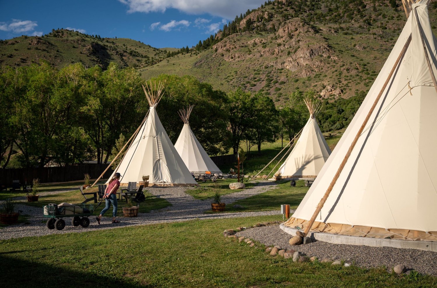 Dreamcatcher Tipi Hotel - Gardiner, Montana - glamping.directory
