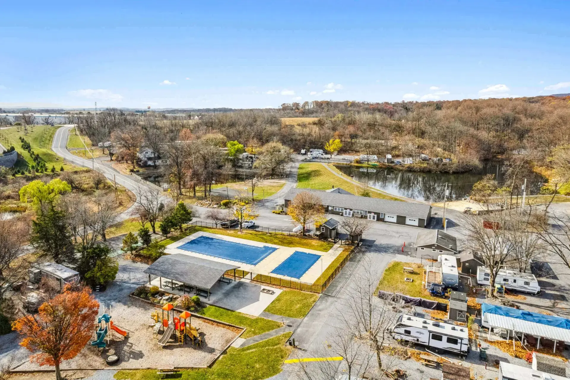 Mountain Springs Camping Resort - Hamburg, Pennsylvania - glamping.directory