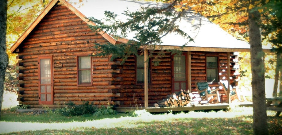 Birch Meadow Luxury Log Cabins - Brookfield, Vermont - glamping.directory
