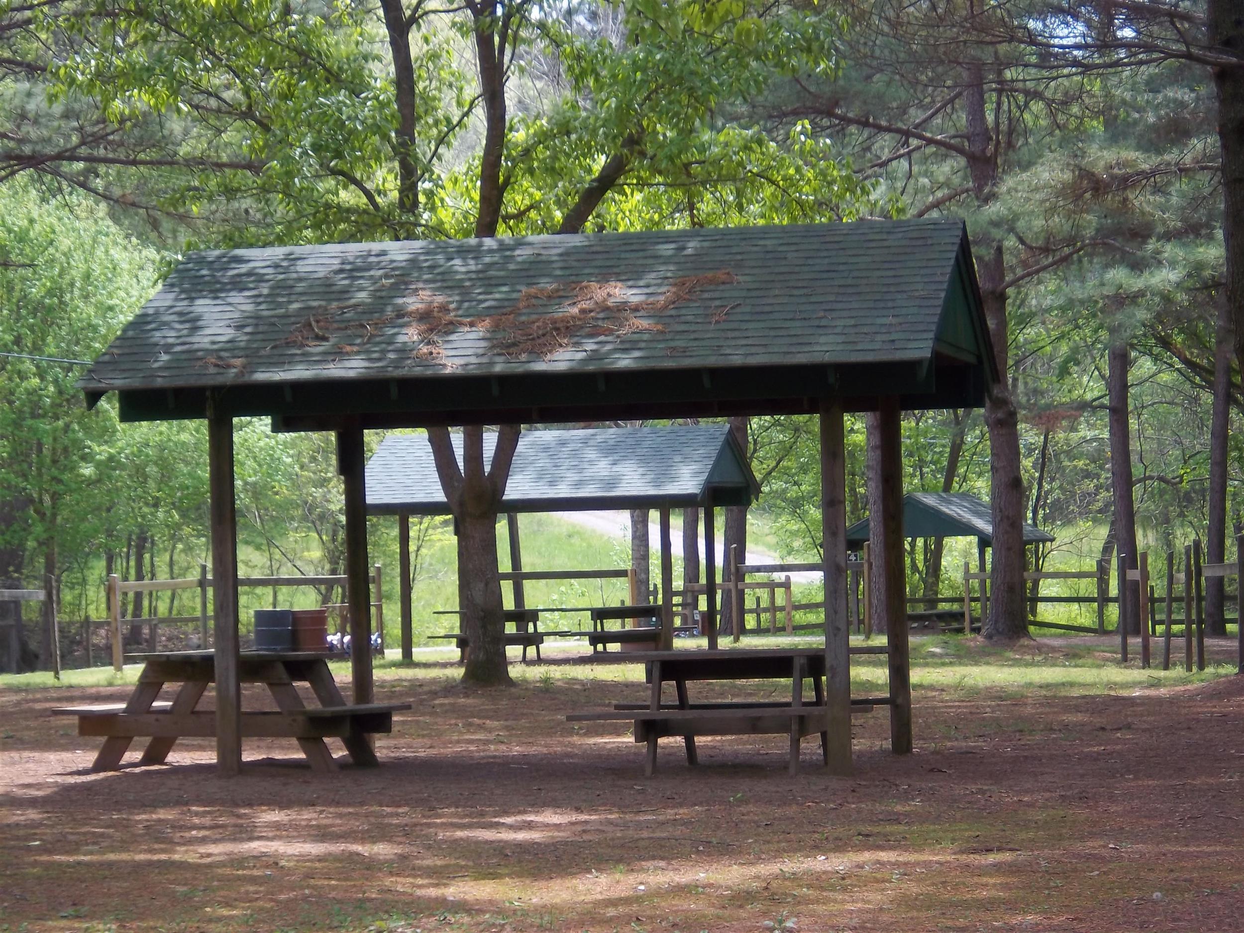 Round the Bend RV Campground - Ozark, Arkansas - glamping.directory