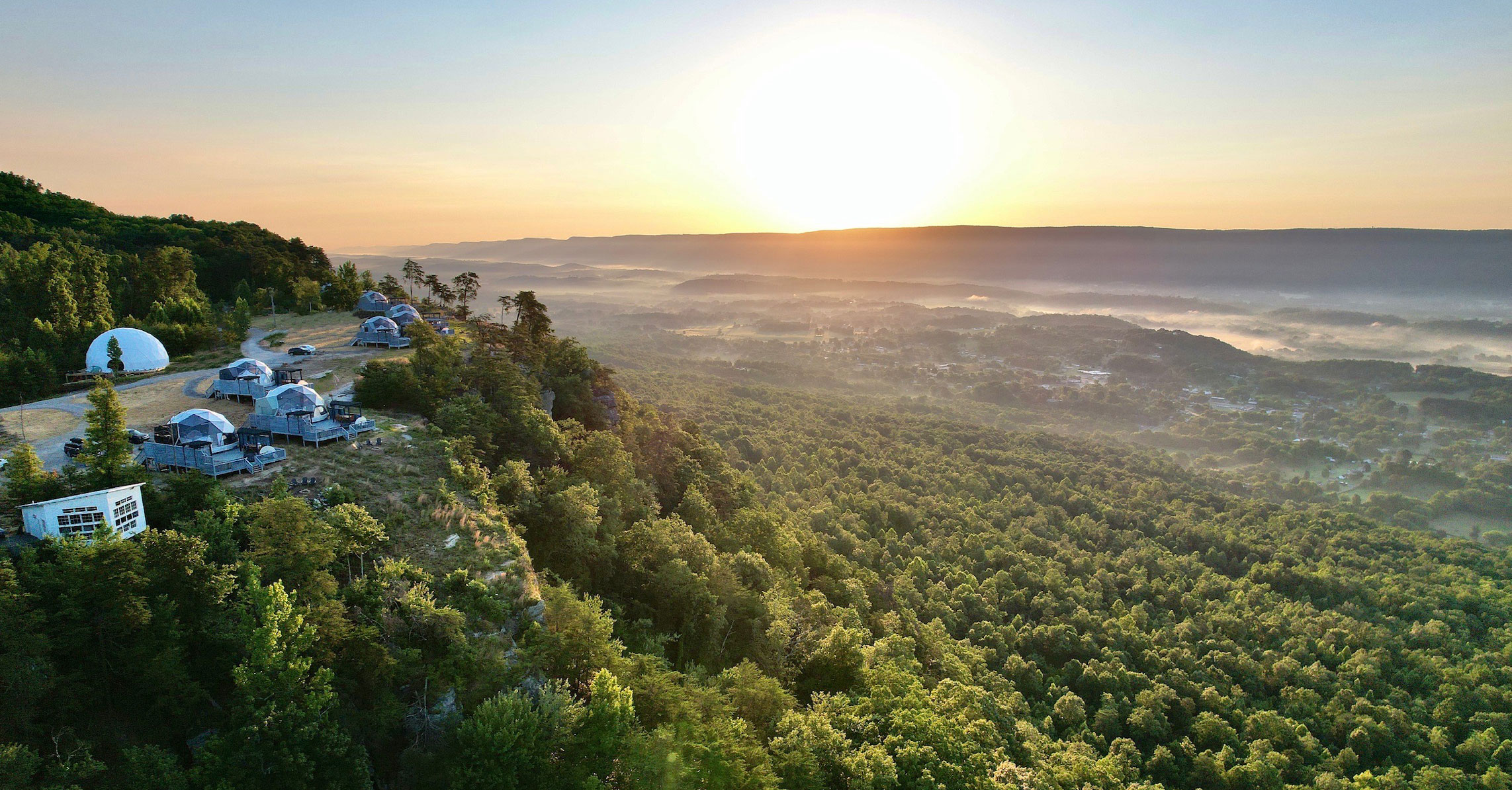 Bolt Farm Treehouse - Walhalla, South Carolina - glamping.directory