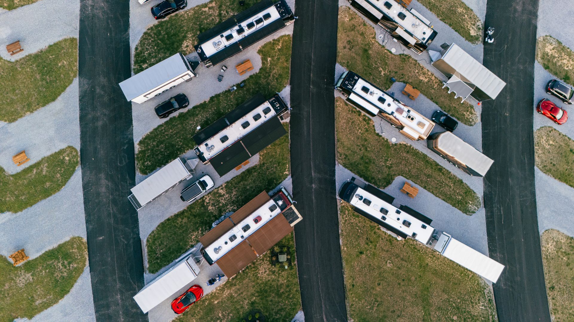 Bourbon Springs RV Resort - Elizabethtown, Kentucky - glamping.directory