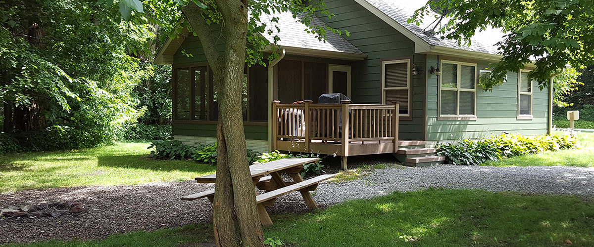 Horn's Ferry Hideaway Cabins - Knoxville, Iowa - glamping.directory