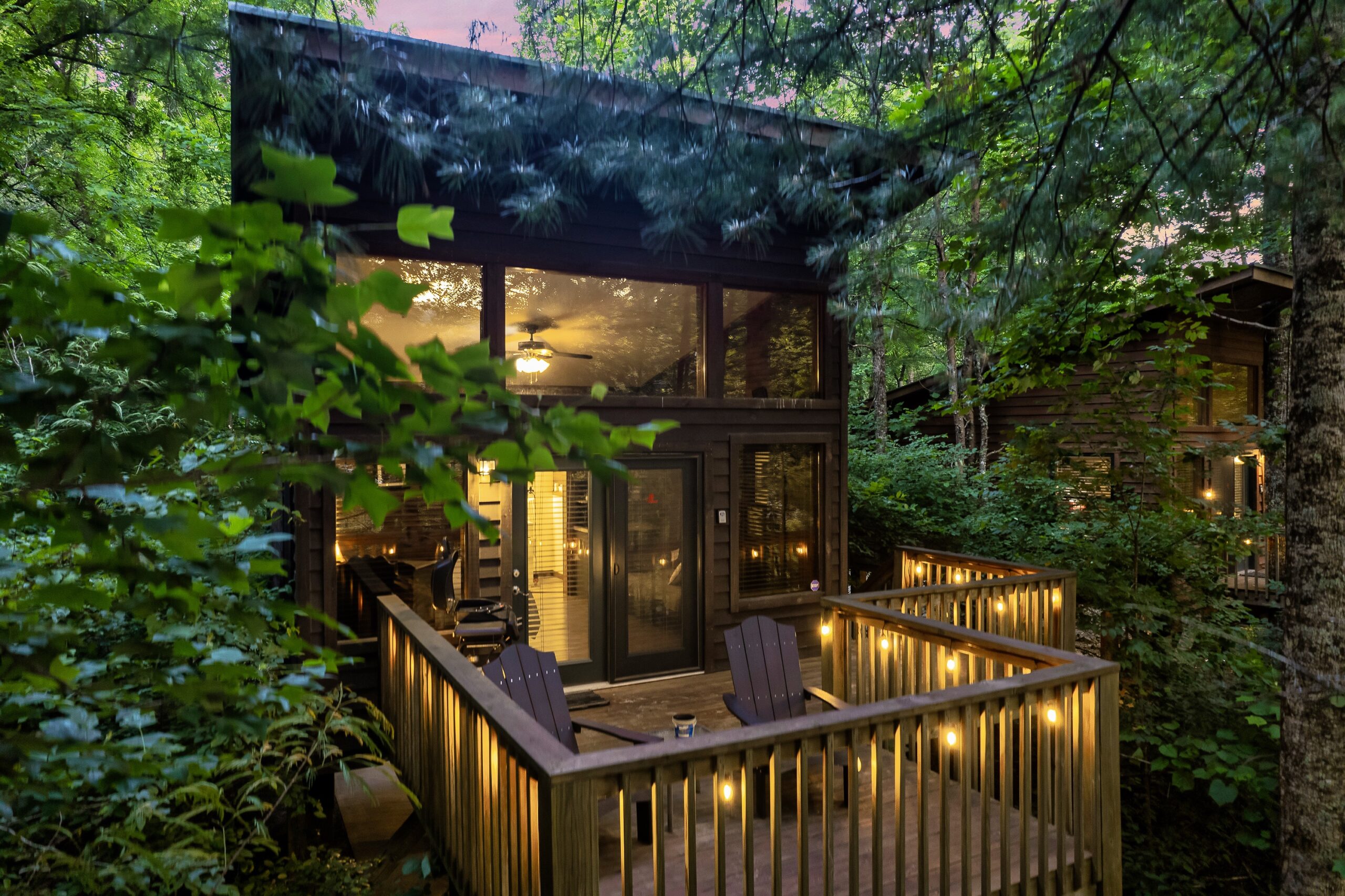 River's Edge Treehouse Resort - Robbinsville, North Carolina - glamping.directory
