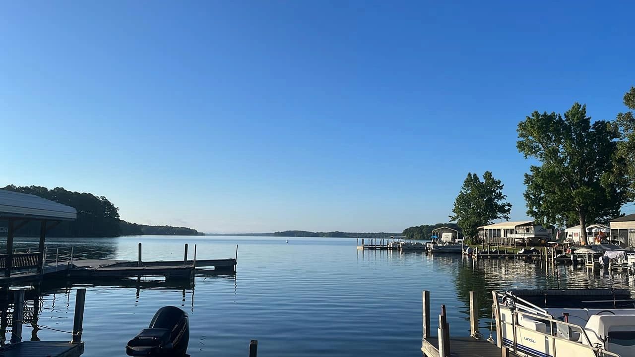 Moon Landing RV Park & Marina - Cross Hill, South Carolina - glamping.directory