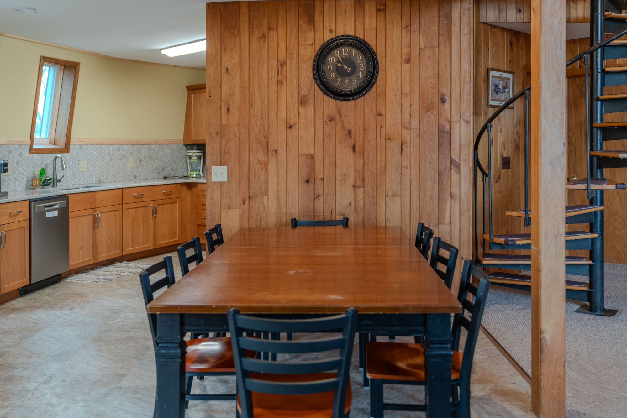 The Roundhouse Retreat - Decorah, Iowa - glamping.directory