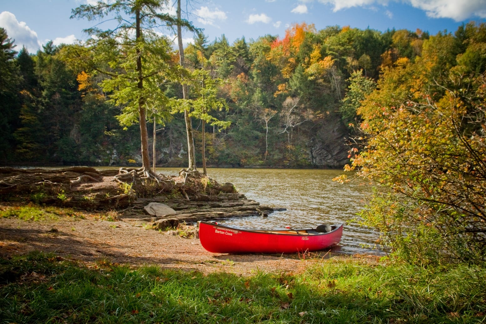 Barton Cove Campground and Canoe Rental - Gill, Massachusetts - glamping.directory