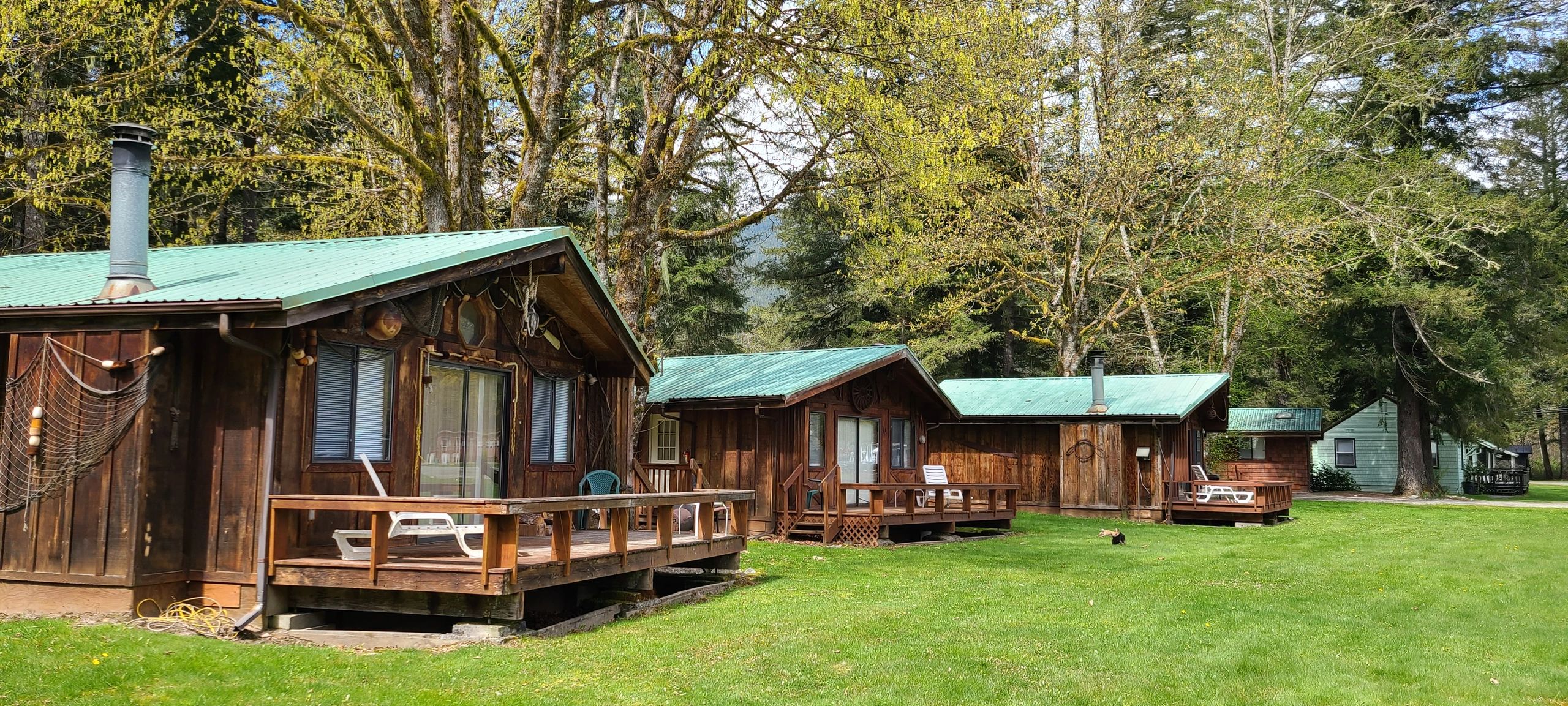 Glacier Peak Resort, RV Park & Winery - Rockport, Washington - glamping.directory