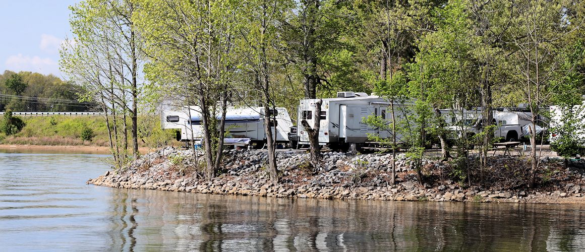 Lakeside Campground and Marina - Benton, Kentucky - glamping.directory