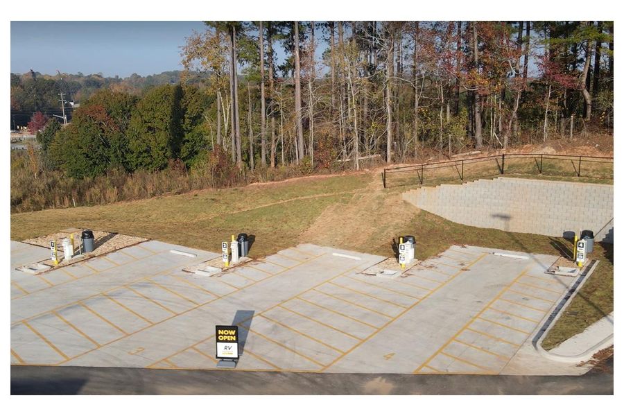 Love's RV Hookup - West Point, Georgia - glamping.directory