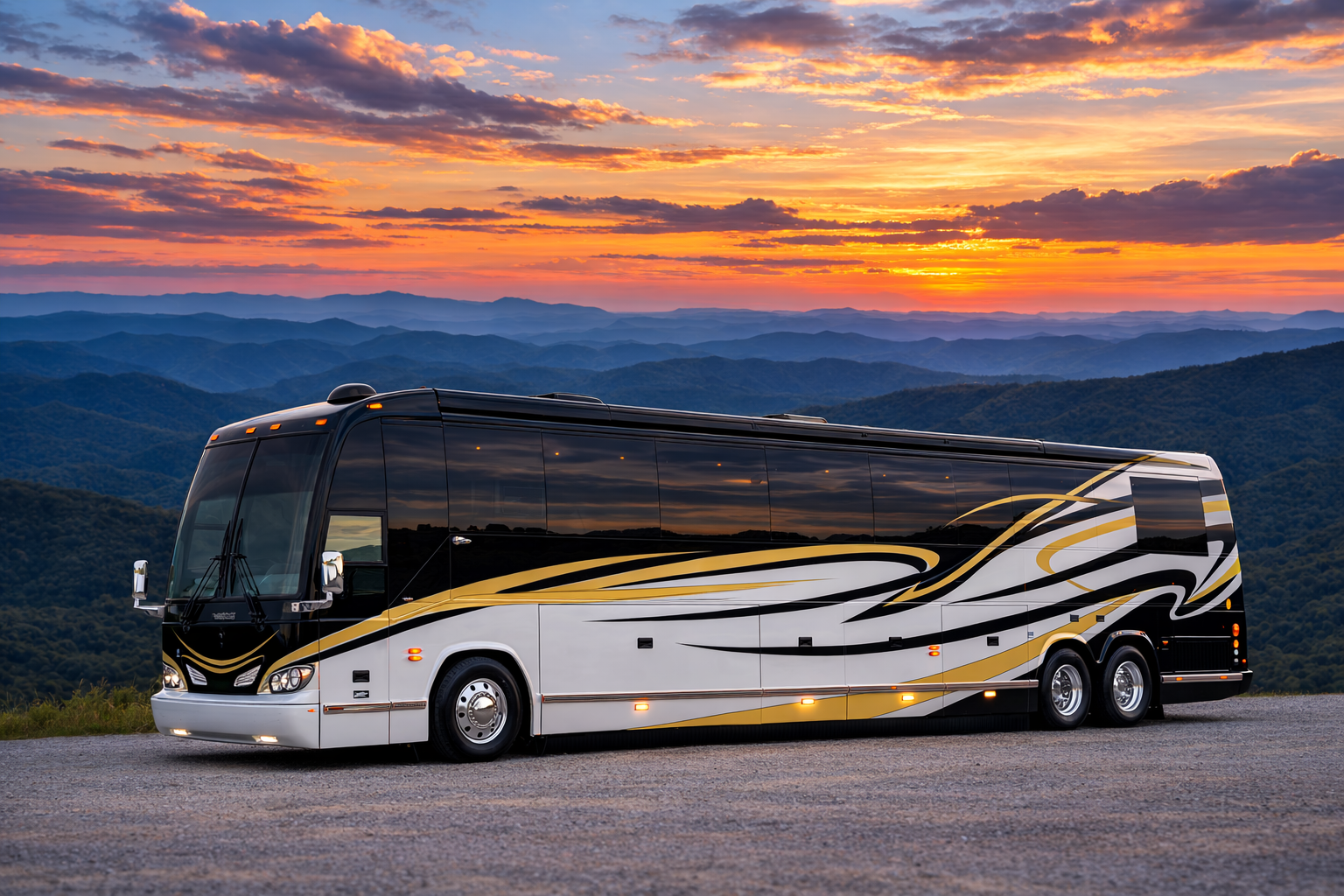 Mountain Falls Luxury Motorcoach Resort - Lake Toxaway, North Carolina - glamping.directory