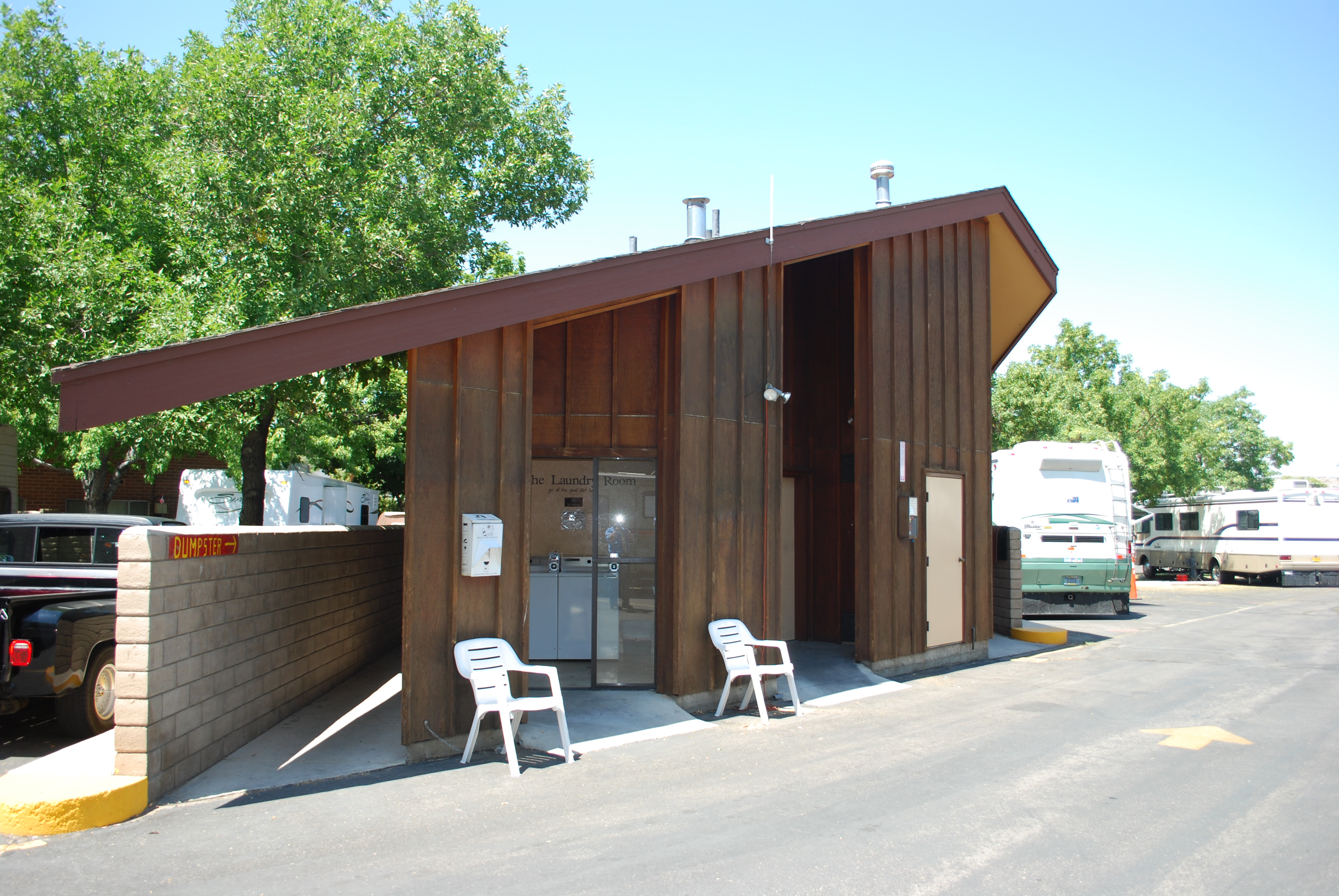 Reno RV Park - Reno, Nevada - glamping.directory