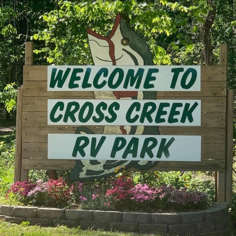 Cross Creek RV Park and Campground - Eldon, Missouri - glamping.directory