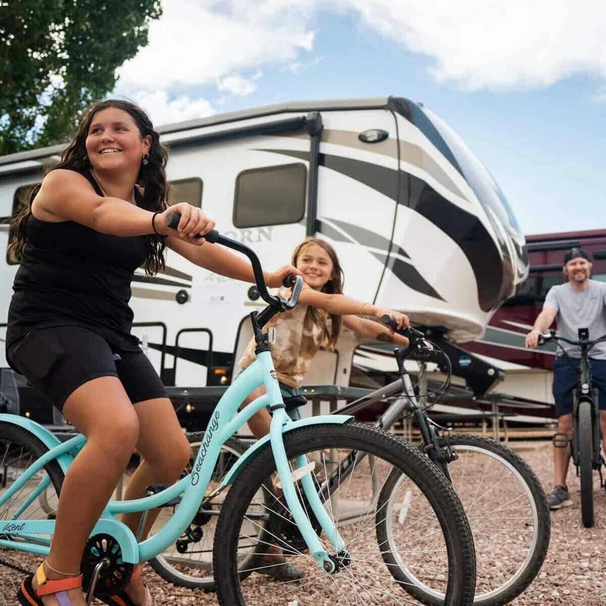 Garden of the Gods RV Resort - Colorado Springs, Colorado - glamping.directory